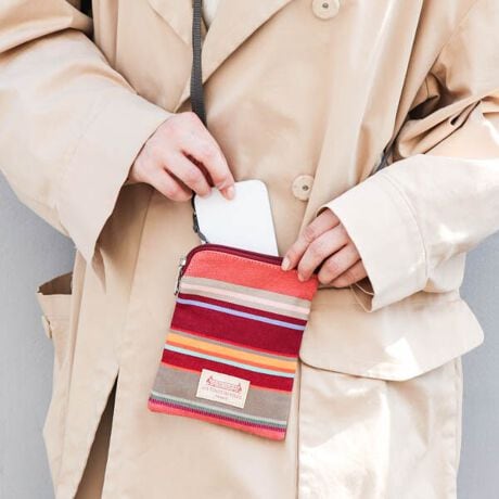 [^:U213003]iɂĂ͐An̎gpӏɂ蕿̈ʒufڎʐ^ƈقȂꍇ܂Bʐ^1ڂ̃J[͂܂B3.4ڈȍ~̌fڎʐ^́AJ[قȂꍇ܂dl̎QlƂĂByiɂāzpX|[ggѓdbȂǏ̂ɂ҂ȃ~j|[`V_[Bs͂Aig̋MdiƂĂ߂łBV_[e[v̒ł悤ɂȂ܂ByɂāzST VINCENT Rouge^T @T [W180cmCOLLIOUREiRE[j̕43cmɏknBST VINCENT́AtXCOLLIOUREɂ鋳̖OłB