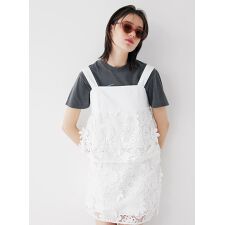 コエル(COEL)のフラワーモチーフキャミソール