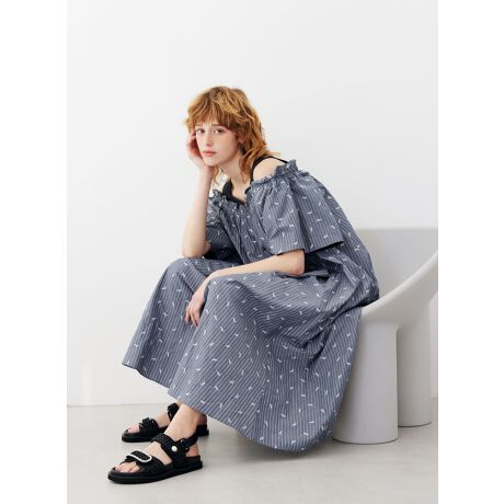 [^:184208030]yFabriczu₩Ȉۂ̃}`XgCvcoelSSʎhJIWihJnBnAVɂȂɂC[W[PÃACeByDesignz̓̕SfUCɂȂĂAɂ̂ƃItV_[ƂĂp2wayfUCBՂƂIWingptA[VGbǵB][gV[◷Ap[eB[Ȃǂ̉؂₩ȃV[ɉf邨߃ACeByStylingzfނ̃EGXgRŁAtBbg&tÃVGbgƁAKobƒAC̃VGbgAǂy߂܂ByTreatmentz􂢁F@F~hCN[jOFEGbgN[jOFFȂnF萶ň(s[Xr)Fʐn̐LkFȂEFvI[o[|PbgF E2yfgzAC{[F172cm38TCYpu[F173cm38TCYpyӎz摜̏i̓TvłB\摜̐F́Aj^[uEUɂĎۂ̏iƎ኱قȂꍇ܂B\߂BACeTCY͏iTv̐Ă邽߁Aۂ̏iƑ̌덷ꍇ܂BipׂɁAAeV^OEl[KmF̏Ap͂舵B