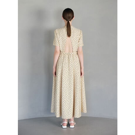 [^:185208013]yFabricz悢̃WK[hɃ[hȊ􉽊w̕nɃhbg̃vg{fށBWK[ȟ򂪏iȑfނłByDesignz؂₩ȃtBbgAhtÃVGbgڂiłBtg̓NVJȈۂȂA͑_ɔwfUCŁACOEL炵VѐŜ郏s[XɂȂ܂Bn̂WK[hfނōAhbg̉vg{Ă̂ŏdȂ肷ɒpł܂BCi[Cɂ悤ɋɎOłpbg܂B݃{^₭݃obÑxgNVbNȉ炵o|CgɂȂĂ܂ByStylingzU[WPbgGW킹ŁAJWAɍ킹Ă̓[t@[q[ɂĂY߂ɁAXj[J[TChSAu[cƂȂꊴoĂB킹ɂăV[ʂɒp\ByTreatmentz􂢁F~@F~hCN[jOFEGbgN[jOF~FȂnFȂň(s[Xr)F萶n̐LkFȂEFt@Xi[|PbgFE2yfgzx[WF172cm38TCYpubNF173cm38TCYpyӎz摜̏i̓TvłB\摜̐F́Aj^[uEUɂĎۂ̏iƎ኱قȂꍇ܂B\߂BACeTCY͏iTv̐Ă邽߁Aۂ̏iƑ̌덷ꍇ܂BipׂɁAAeV^OEl[KmF̏Ap͂舵B