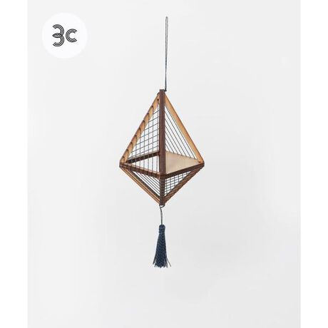 [^ԁFJMKT-4123-AA001]ss̖kɂALȐXтɌb܂ꂽknBX̖؁XJɁAA}ICƃfBt[U[Ɏdグ܂B̎}tƂŒoIĆADRȍɃuhBqmLނ̖ؐqƁAs̓`݂Ђgݍ킹VfBt[U[́AX̍Ȃ̌֓͂܂ByJAPAN MADE PROJECT^WpChvWFNgzA[oT[`un抈vC^XNƂāA{en̊ƂNGC^[ɂč郍[JR~jeBƂƂɂ̓yn̖͂člMĂ[JR~jeBvWFNgynviz{ɂn̖͔MAۑւ̍vڎwiłBIC𒼐ڔɂApȂłB˓⍂ĉBϐFό`̋ꂪ܂B̑舵Ɋւ܂ẮAiɕt̃AeV^OBe : 3ml(A}IC) i摜́A̓p\RȂǂ̉{ɂAۂ̐FƈقȂČꍇ܂B\߂B i̐F̖ڈ́AiP̂̉摜QƂB