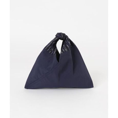 [^ԁFUMA5-KASURI01]a̎DȃfUC̃obOBVvȂ蕿ꂽfUCۓIłB܂莆̂悤ȎOp`̃tHƓŁÃR[fBl[gɂ肰ȂANZgY܂ByʂŃRpNgɐ܂肽߂邽߁A^тɂ֗łBg肪ǂAîo痷s̃TuobO܂ŕL􂵂܂BVbNȐFƏ㎿ȑfނŁAJWAɂtH[}ɂ킹₷\ȃACełByAZUMA BAG ^ AY}obOzlXȃV`G[VAMtgƂĂœKAZUMA BAGBÂǂ`󂯌ṕAĂꂩ̎ńBJ[WJAZUMA̔wi\Ă܂By2025 Spring^Summerzy25SSzd : 45gi摜́A̓p\RȂǂ̉{ɂAۂ̐FƈقȂČꍇ܂B\߂Bi̐F̖ڈ́AiP̂̉摜QƂBCɓo^̂߁Cɓo^íA}Cy[WɂČ݂̉i݌ɏ󋵂̊mF\łBXg̊Ǘɐ񂲗pB