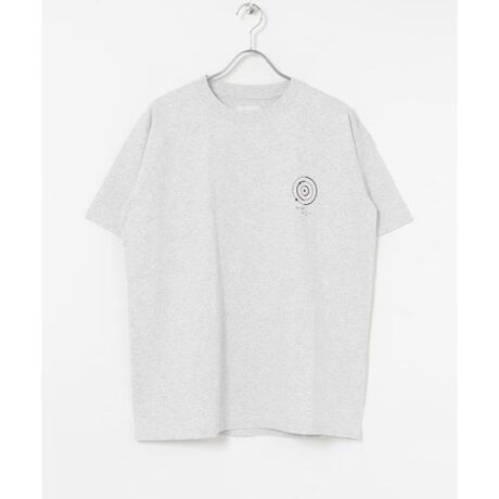 [^ԁFUMA5-L1-01-CC]VvȂꂽfUC͂̔TVcBɔzꂽ~`̃SvgANZgƂȂA~j}Ȉۂ^܂ByʂŒʋC̗ǂfނgpĂAKȒSn񋟁BANeBuȃV[ł􂷂ACełBVvȃfUĈ߁AfC[ɂ͂AAEghAX|[cɂœKłBP̂ł̒p͂AWPbgVc̃Ci[ƂĂLR[fBl[gɎ₷\ȈꒅłByMARMOT CAPITAL ^ }[bgLs^z1971NɃAJŃX^[gAEghAuhuMarmotṽA[JCux[XɁAAEghAV[łȂXg[głpł悤ɎdグWpfUC̐VCBL̒jxAʂŊ􂷂eTfBN^[Ɍ}AyCOMFORT and FREEDOMzRZvgɁAuhnƎ̍lƌ̉߂~bNXAlXɑI^鎩RŐVAEghAApCjZbNXœWJ܂By2025 Spring^Summerzy25SSzi摜́A̓p\RȂǂ̉{ɂAۂ̐FƈقȂČꍇ܂B\߂Bi̐F̖ڈ́AiP̂̉摜QƂBCɓo^̂߁Cɓo^íA}Cy[WɂČ݂̉i݌ɏ󋵂̊mF\łBXg̊Ǘɐ񂲗pBfފ : ₠(WHITÊ)Lk : ₠藠n : Ȃ : Ȃ|Pbg : Ȃ