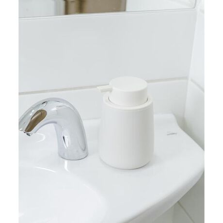 [^ԁF108152-DZ43]}bgȎȁAvbV₷\[vfBXyT[Bŝ̖ApΌ܁A痿ĎgĂ\[vfBXyT[ׂ܂BۂĂƂVGbg炵́AɃo[R[eBO{}bgȎɂ邱ƂŁAiȈۂoB܂ALbv̖ʐςLAlߑւ₷ȂĂAvbV₷̂łqlg₷@\|CgłBx[VbNȃJ[̓CeAƂĂق̂f̂ŁAVMtgȂǂɂœKłB{íAA^Cvp̃fBXyT[łB̓AFE`ETCYɎ኱̌̍܂B̑舵Ɋւ܂ẮAiɕt̃AeV^OB e : 300mli摜́A̓p\RȂǂ̉{ɂAۂ̐FƈقȂČꍇ܂B\߂Bi̐F̖ڈ́AiP̂̉摜QƂBCɓo^̂߁Cɓo^íA}Cy[WɂČ݂̉i݌ɏ󋵂̊mF\łBXg̊Ǘɐ񂲗pB