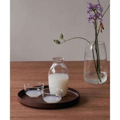 [^ԁF977-DZ43]̃ACeWEB菤iłBϔMKX̓Ƃ傱ZbgɂȂZbgBI[uEdqWEH@Ή̍@\KXōꂽAȌڂ̎Zbgׂ܂BƂꂢȃVGbg̓́AłЎŎĂقǂ̑傫ŁAt؂̂ݕڂ₷AgQBӎނɉƑFlƁA{Ȃǂ̂yނ̂ɂ傤ǂ傫̂傱2tĂ܂BׂđϔM̃KXōĂ̂ŁAނɌ炸AR[q[ȂǁAIɂȂރhN🹂̂IXXB{bNXŁAVjȂǂ̃v[gɂœKłByTG glasszpKXn݂uhBEIɗLȃfUCi[[Vl}Aނ̑pς𔽉fϔMKXĩV[YWJĂ܂B[]ő咼a6cm ^ 12.5cm[傱]a6.5cm ^ 4cmi摜́A̓p\RȂǂ̉{ɂAۂ̐FƈقȂČꍇ܂B\߂Bi̐F̖ڈ́AiP̂̉摜QƂBCɓo^̂߁Cɓo^íA}Cy[WɂČ݂̉i݌ɏ󋵂̊mF\łBXg̊Ǘɐ񂲗pB