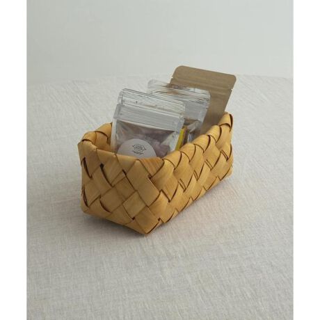 [^ԁF724813S-DZA3]؂݂̂A傫߂̕҂݂݃oXPbgV[YByʂŒʋĈpāAƑ傫߂ɕ҂񂾃oXPbgׂ܂BfނƕҒn܂āAƎ[iۑĂ̂ŁAHi␶G݂ȂǁApiĂ̂ɂ҂B̃oXPbgD^Cv́A悭g₷钷`^łَqȂǂ̐HiAɎꏊɒuĂ[ȂǍׂ̂̎[ɂ߂łBk݂̉̂CeAɂƂĂ݂܂BV[YLTCYƑgݍ킹ƂӂtBOXƂĂgpĂ܂ByCARNAC(JibN)z|G(ɐAؔ)̊AA̔sĂ銔ЃJibNB⃔Be[WH{AœɂȂރACev_NVĂBׁ̈ATCYȂɂ΂܂B؂̔̔AA݂ꍇ܂B҂ݍ񂾕܂ĂA҂ݏI肪OɏoĂꍇ܂Bmۂɂ͂CtBi摜́A̓p\RȂǂ̉{ɂAۂ̐FƈقȂČꍇ܂B\߂Bi̐F̖ڈ́AiP̂̉摜QƂBCɓo^̂߁Cɓo^íA}Cy[WɂČ݂̉i݌ɏ󋵂̊mF\łBXg̊Ǘɐ񂲗pB