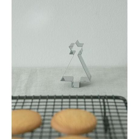 [^ԁFCINQ-016-DZ37]̃ACeWEB菤iłB j[Nȃ`[tAhCc܂̃NbL[^BĂł炵fUC̃NbL[^ׂ܂B̂XeXfނŁAqGĂȂȂ悤ɃGbWɉHĂAqlƂَ̂qɃIXXB̃NX}Xc[́Aꂩ̋G߂ɍœKȃV[Y[hՂ̃NbL[܂ByCINQ ^ TNzkCMX𒆐Sɂ[bpƓ{ZNgG݂WJĂVbvBig₷AVvŖÔȂG݂AeB[NG݂CɎ舵Ă܂By2023 Autumn^Winterzi摜́A̓p\RȂǂ̉{ɂAۂ̐FƈقȂČꍇ܂B\߂Bi̐F̖ڈ́AiP̂̉摜QƂBCɓo^̂߁Cɓo^íA}Cy[WɂČ݂̉i݌ɏ󋵂̊mF\łBXg̊Ǘɐ񂲗pB