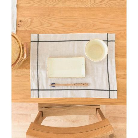 [^ԁFDP13-4TC143]DSnKȃ`}bg܂BVRfނȂł͂́AƂ̃Rbglngp̃}bgBl60̐nɃRbgD邱ƂŁAL̖щH₷y܂B܂AɗDꂽfނȂ̂ŁARbv̌IȂǂŎĂ܂ĂɊAłɎgĂ܂BANZgɂȂXeb`IVȈۂ̃}bǵApɂ͂̂ƁAV⌋j̃MtgɂIXXłByDOORS LIVING PRODUCTS(hA[YrOv_Nc)zDOORS̃vCx[g[xBmgтĂ炦悤ɁAfUC͋ɗ̓VvɁAgSn̂悳ɂG݂WJĂ܂Bi摜́A̓p\RȂǂ̉{ɂAۂ̐FƈقȂČꍇ܂B\߂Bi̐F̖ڈ́AiP̂̉摜QƂB