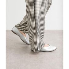 アーバンリサーチ ドアーズ(URBAN RESEARCH DOORS)のVカットパンプス