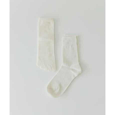 [^ԁFmj-B-SCR-DZ23]t@bVƂĂ₷Au\bNXɂȂ₦ZbĝЉBCyɗ₦肪n߂2Zbg̒łAVvg₷ufUĈ̂ZNg܂BXN[\bNX炢̒悢DݍłAu҂݂䂦̒ߕtȂtBbǵBۉzɂA₩Ȕƌ̏ȂĂVN1ڂ2ڂ܂Ƃ߂Ēp邱ƂŁA͔N₦Ă܂قg߂Ă܂BJWAȃ[Jbg̃Xj[J[T_A[t@[Ȃǂ̂V[Yɂ}b`ĂfUCŁAI[V[YgĂ܂B₦ƂƂ́EEEl̑̂́AS̋߂㔼g͉܂₷Atɉg͗₦܂₷ȂĂāA㉺̑̉̃Yɂ̒sǂ𐶂邱Ƃ܂BȉgAɗ₦₷߂邱ƂŁẢ̃Y𐳂(Sg̑̉ψɂ)At̏𑣐i邱ƁBVp~oVN\bNXnɁAŕۉ̑fނ̃\bNXォ痚ƂŁA]ȔM𓦂ȂKɑ߂Ăd˗"₦Ƃ\bNX"pN@łBymeri ja kuu(N[)zuh̓tBhŁuCƌvƂӖBق̂_炩͂ĂlȁADz߂ꂽ𑱂ĂuhB̏íAfނ̓A̍ۂɑ̏k݂鋰ꂪ܂̂łӂBi摜́A̓p\RȂǂ̉{ɂAۂ̐FƈقȂČꍇ܂B\߂Bi̐F̖ڈ́AiP̂̉摜QƂB