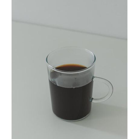 [^ԁFTGJ-02-DZ23]̃ACeWEB菤iłByĎ₷̂ɑϔMAVvȃKX}ONAȑϔMKXpčꂽ̃Jbvׂ܂BϔMKXȂ̂ɂӂƌyS̖Jbv́AACXzbƖ킸hN̂ŁAI[V[Y􂵂Ă܂Bfނ̃}h[ƍ킹ăhNyނقAACX𐷂Ă^ĈɂIXXB猩Ƃ܂ňݕԂɕĂ悤ȓx̍KXJbv́AjȂǂɂœKłByTrendglas JENA(ghOX CGi)zhCcł͑ϔMKX̑㖼I݂łCGiOXB2005NASchott Jenaer GlasЂł̐YIɔAfUCA^̂܂܈AfނŐY󂯌p̂trendglas JENAłBhCcƃnK[ŐYEHA[bpCh̃NIeBƓ`葱Ă܂B̏íAׂȋCA⏬ȏ݂邱Ƃ܂BHŔ̂ƂȂAsǂł͂܂Bi摜́A̓p\RȂǂ̉{ɂAۂ̐FƈقȂČꍇ܂B\߂Bi̐F̖ڈ́AiP̂̉摜QƂB