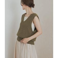 コットンブークレ深Vベスト