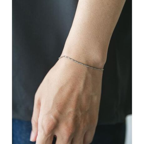 [^ԁFDRA6-1JN601]R[fBl[g̃ANZgɂȂV^̃uXbgBVvȃfUCŗlXȃR[fBl[gɂgɒ₷XeXfނȂ̂ŁAȂǂɂϐFȂ̂Ŏ₷łBВtŃMtgɂ߂łBy2025 Autumn^Winterzy25AWzd : 3gi摜́A̓p\RȂǂ̉{ɂAۂ̐FƈقȂČꍇ܂B\߂Bi̐F̖ڈ́AiP̂̉摜QƂBCɓo^̂߁Cɓo^íA}Cy[WɂČ݂̉i݌ɏ󋵂̊mF\łBXg̊Ǘɐ񂲗pB