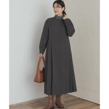 アーバンリサーチ ドアーズ(URBAN RESEARCH DOORS)の『一部WEB限定カラー』『UR TECH SMOOTHLUXE』サイドプリーツ切替ワンピース