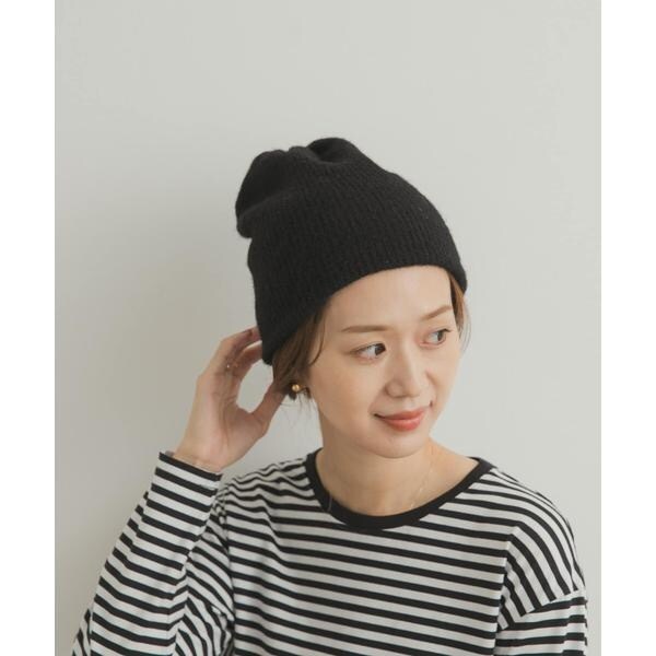 黒いリブ編みニット帽 エンブレム付き 黒いリブ編みニット帽 ブラック プレゼント ニット帽 クロス 男女兼用