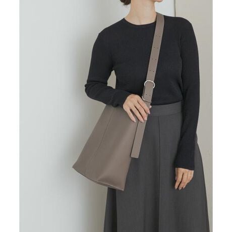 [^ԁFDRA6-2AN108]A4t@C[\ȁAIItǂłg閜\g[gobOBV{̂tFCNU[ƊoȂAJWAȃX^Cɂ݂₷VvȃfBeB[ɎdグĂ܂B|Ǝ΂ߊ|̂ǂłg₷悤ɁAXgbv̒z[̐𒲐܂Bɂ͉ו̐Ɋ|PbgtBy2025 Autumn^Winterzy25AWzJ⊾ȂǂɂGꂽԂł̎gṕAFFڍšƂȂꍇ܂B݂̋Zpł́ARyяƖɂʏ̎gpł኱̕ϑސF͂܂BB̑舵Ɋւ܂ẮAiɕt̃AeV^OBA4TCY[\d : 530gi摜́A̓p\RȂǂ̉{ɂAۂ̐FƈقȂČꍇ܂B\߂Bi̐F̖ڈ́AiP̂̉摜QƂBCɓo^̂߁Cɓo^íA}Cy[WɂČ݂̉i݌ɏ󋵂̊mF\łBXg̊Ǘɐ񂲗pB