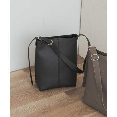 [^ԁFDRA6-2AN108]A4t@C[\ȁAIItǂłg閜\g[gobOBV{̂tFCNU[ƊoȂAJWAȃX^Cɂ݂₷VvȃfBeB[ɎdグĂ܂B|Ǝ΂ߊ|̂ǂłg₷悤ɁAXgbv̒z[̐𒲐܂Bɂ͉ו̐Ɋ|PbgtBy2025 Autumn^Winterzy25AWzJ⊾ȂǂɂGꂽԂł̎gṕAFFڍšƂȂꍇ܂B݂̋Zpł́ARyяƖɂʏ̎gpł኱̕ϑސF͂܂BB̑舵Ɋւ܂ẮAiɕt̃AeV^OBA4TCY[\d : 530gi摜́A̓p\RȂǂ̉{ɂAۂ̐FƈقȂČꍇ܂B\߂Bi̐F̖ڈ́AiP̂̉摜QƂBCɓo^̂߁Cɓo^íA}Cy[WɂČ݂̉i݌ɏ󋵂̊mF\łBXg̊Ǘɐ񂲗pB