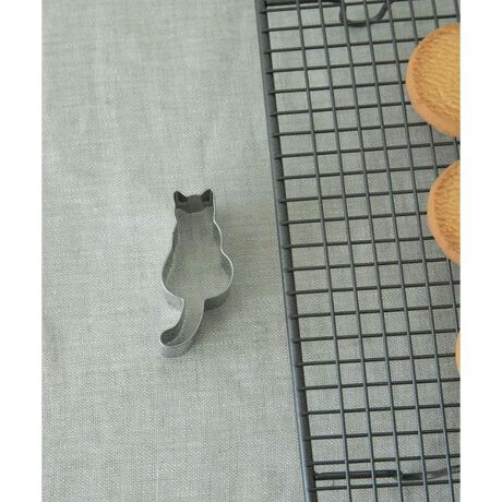 [^ԁFCINQ-018-DZ33]̃ACeWEB菤iłBj[Nȃ`[tAhCc܂̃NbL[^BĂł炵fUC̃NbL[^ׂ܂B̂XeXfނŁAqGĂȂȂ悤ɃGbWɉHĂAqlƂَ̂qɃIXXB̃lŔAw؂L΂ĂɍL`[tɂȂĂ܂ByCINQ ^ TNzkCMX𒆐Sɂ[bpƓ{ZNgG݂WJĂVbvBig₷AVvŖÔȂG݂AeB[NG݂CɎ舵Ă܂Bi摜́A̓p\RȂǂ̉{ɂAۂ̐FƈقȂČꍇ܂B\߂Bi̐F̖ڈ́AiP̂̉摜QƂBCɓo^̂߁Cɓo^íA}Cy[WɂČ݂̉i݌ɏ󋵂̊mF\łBXg̊Ǘɐ񂲗pB