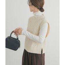 アーバンリサーチ ドアーズ(URBAN RESEARCH DOORS)のケーブル柄ニットベスト