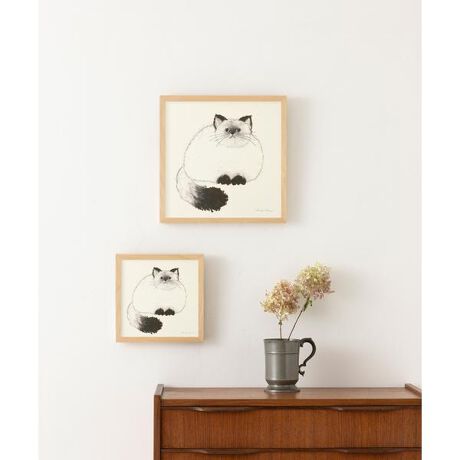 [^ԁFAGD001-DZ43]̃ACeWEB菤iłBNŕ`ꂽADƂʂ肪鐶̂̃|X^[LẺlƌĂ΂yVLƁAlVLzĐ܂ꂽuq}vB̖ÓAq}RɗRĂ܂BĒ×S̕`܂ۂȃq}́Aiŉ₩ȕ\fGłBi`ȓVR؂̃t[(z)ɂ́A⎼Cɂ`ω}邽ߏ̖؂HApCނcނɎgpBؖڂYŔ⊄Ȃ˔Ă܂B̎O̍ۋ(g{)̊J߂͍ގɂdꍇ܂̂ŁAf͔AhCo[ŃrX𒲐ĊJ߂ĉBxAA_AJrōiɕϐFAFAV~AT邱Ƃ܂B̑舵Ɋւ܂ẮAiɕt̃AeV^OB[t[]- : 22cm ^ 22cm ^ s3cmi摜́A̓p\RȂǂ̉{ɂAۂ̐FƈقȂČꍇ܂B\߂Bi̐F̖ڈ́AiP̂̉摜QƂBCɓo^̂߁Cɓo^ꂽíA}Cy[WɂČ݂̉i݌ɏ󋵂̊mF\łBXg̊ǗɂЂpB