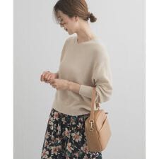 コットン畦Vネックニット