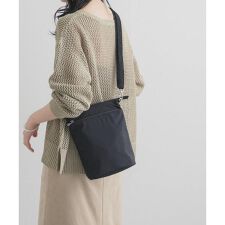 撥水ショルダーバッグ