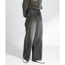 『34サイズ/低身長向けも展開』センタープレスストレートデニム