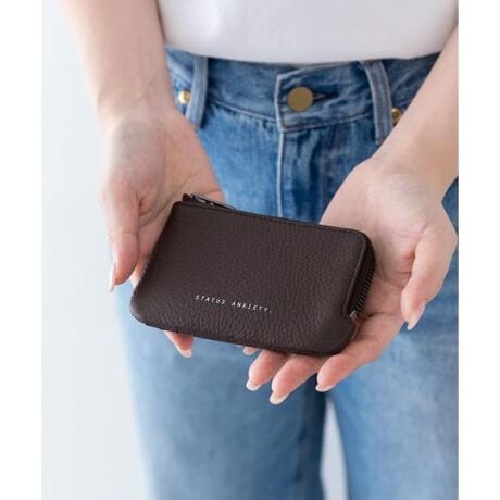 [^ԁFLWA3-SA400]STATUS ANXIETY ^ Xe[^X AOUGeB[I[XgA_2004NɃX^[gBobOAzAANZT[œWJ\A@\ƃfUC˔DGȃACeI[XgÃt@bVjX^B̊ԂŘbB ꂼ̃ACeɈԓKv~AU[gpAWbvȂǂ̋͋ȂVvȂ̗̂pĂ܂B܂AXeb`⃉CjOɂAl݂̂킩pIȃfBe[ƃbNXɎdグĂ܂B㎿ȃAU[ꂽACéA荠ȉiœWJĂAg邱ƂłlC܂By2025 Spring^Summerzy25SSz̏íAVR̔vgpĂ܂Bv̕\ʂ̓LY₷̂ŁAĂ˂ɂ舵BC⊾AJȂǂ̎gpɂAF⑼̕ւ̐Fڂ̉\܂̂łӂB̑舵Ɋւ܂ẮAiɕt̃AeV^OBi摜́A̓p\RȂǂ̉{ɂAۂ̐FƈقȂČꍇ܂B\߂Bi̐F̖ڈ́AiP̂̉摜QƂBCɓo^̂߁Cɓo^íA}Cy[WɂČ݂̉i݌ɏ󋵂̊mF\łBXg̊Ǘɐ񂲗pB