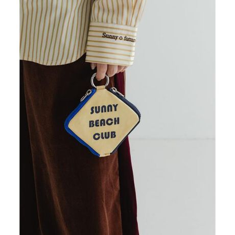 [^ԁFLAA6-2BJ006]}`Ɋ􂷂RCP[Xˋ̃r[`NuC[WIWiSvgBzF̃t@Xi[Œ2ɕĂāAꂼꂵ[\łBJriĂ̂ŃobOxg[vȂǂɋCyɕt̂|CgBtFXȂǎו炵ẴW[V[Ɋ􂷂ACełBy2025 Autumn^Winterzy25AWz̏i͑fނ̐AC(ɎԂł̖C)ɂA̕ɐFڂ肷邱Ƃ܂̂łӂB̑舵Ɋւ܂ẮAiɕt̃AeV^OBi摜́A̓p\RȂǂ̉{ɂAۂ̐FƈقȂČꍇ܂B\߂Bi̐F̖ڈ́AiP̂̉摜QƂBCɓo^̂߁Cɓo^íA}Cy[WɂČ݂̉i݌ɏ󋵂̊mF\łB Xg̊Ǘɐ񂲗pB