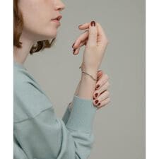 Narrow bangle