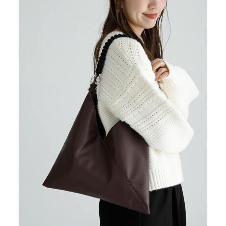 [^ԁFLAA7-2AJ008]X^CbVȃgCAOobOVvȃtFCNU[ŋG߂I΂g₷AڂeʂŃybg{gKvȉוۂ܂BpR[h̒Z߃nhƁA{̂ƓtFCNU[̃V_[̂֗ȂQWAYdlBV_[̃mbgfUC|CgłBy2025 Autumn^Winterzy25AWzd : 320gi摜́A̓p\RȂǂ̉{ɂAۂ̐FƈقȂČꍇ܂B\߂Bi̐F̖ڈ́AiP̂̉摜QƂBCɓo^̂߁Cɓo^ꂽíA}Cy[WɂČ݂̉i݌ɏ󋵂̊mF\łBXg̊ǗɂЂpB