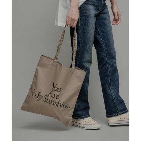 [^ԁFLWA6-EW3000]J[ƂɈقȂ郁bZ[Wvg傫߂̃g[gobOB}`ȂłƎƂł܂By2025 Autumn^Winterzy25AWzA4TCY[\d : 80gi摜́A̓p\RȂǂ̉{ɂAۂ̐FƈقȂČꍇ܂B\߂Bi̐F̖ڈ́AiP̂̉摜QƂBCɓo^̂߁Cɓo^ꂽíA}Cy[WɂČ݂̉i݌ɏ󋵂̊mF\łBXg̊ǗɂЂpB