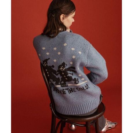 [^ԁFLAA7-22C004]IKic~R{ACeICXg[^[̃IKic~Ƃ̃R{ACeBwHappy Winterxe[}ɃIWiŕ`낵ĂCXgA_uWK[h̃jbgōČBӂё̂oL[ȎAƕ҂ݏグ邱Ƃől̂ȂꊴoBtg̓VvȃfUCŁA킹{gI΂l₷͋CɎdグ܂BPOINTER{[VACeE1ŃT}ɂȂfUCCOORDINATẼułƃuEWOł̂ŁAChpcXJ[gƂDy2025 Autumn^Winterzy25AWzd : 580gi摜́A̓p\RȂǂ̉{ɂAۂ̐FƈقȂČꍇ܂B\߂Bi̐F̖ڈ́AiP̂̉摜QƂBCɓo^̂߁Cɓo^ꂽíA}Cy[WɂČ݂̉i݌ɏ󋵂̊mF\łBXg̊ǗɂЂpBfފ : ȂLk : ₠藠n : Ȃ : Ȃ|Pbg : Ȃ