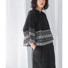 sara mallika　COTTON BORDER GATHER LACE TOP