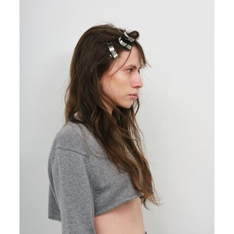 [^ԁFRWA6-HP03525]yheyep(wCbv)zwwCbvx͐VNȗťɋP悤ɁAȂ̓ɐVȋP炷Ƃz𖼑Oɍ߂܂B؍Ɠ{l̃fUCi[RrɂĐݏoꂽA̕⊴oA_ŗVѐS郆j[NȃRNVWJĂ܂ByBent Metal Logo Hairpins 3PzES胁^p[c܂Ȃj[NȃfUCE[hȕ͋CoAVvȂۗwAANZT[E肰ȂGbWvX3{Zbgy2025 Autumn^Winterzy25AWz̏íAfUCD悵@ׂȍł邱ƂAp̍ۂ͗͂̉ŕό`j₷̂ŏ\ɂӂBfނɂFڂ肷̂܂B̑舵Ɋւ܂ẮAiɕt̃AeV^OBd : 10g[[]15cm ^ 18cmi摜́A̓p\RȂǂ̉{ɂAۂ̐FƈقȂČꍇ܂B\߂Bi̐F̖ڈ́AiP̂̉摜QƂBCɓo^̂߁Cɓo^íA}Cy[WɂČ݂̉i݌ɏ󋵂̊mF\łBXg̊Ǘɐ񂲗pB