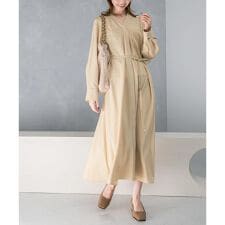 ポケットデザインVネックワンピース