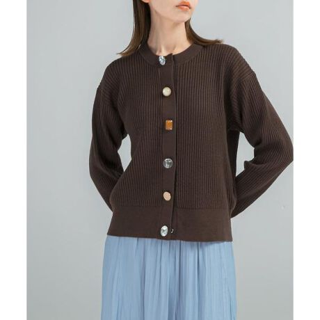 [^ԁFRWA7-6262-682]yTORRAZZO DONNA ^ gb]hiz"fC[ɂyޏɂ肰Ȃ㊴ꂽgfBViȃ_JWA̒"RZvgɓWJhXeBbNuhByTorrazzo Donna ^ Bijou Kint CardiganzLb`[ȃ{^ڂ䂭AlJ[fBKBy₩ŏ_炩ȔGƓKxȐLkAfC[ɉKȒSn܂BOĂɕ񂾃rW[{^ANZgƂȂAVvȂ؂₩ȈۂvXBV[g̃VGbǵAgh̃nCEGXgpcXJ[gƂDłBy2025 Autumn^Winterzy25AWzgpĂt͑@ׂȈׁAڃACAX`[肷ƕό`̌ɂȂ܂B͂܂ƒEAj肷鋰ꂪ܂̂ŁACBd : 370gi摜́A̓p\RȂǂ̉{ɂAۂ̐FƈقȂČꍇ܂B\߂Bi̐F̖ڈ́AiP̂̉摜QƂBCɓo^̂߁Cɓo^ꂽíA}Cy[WɂČ݂̉i݌ɏ󋵂̊mF\łBXg̊ǗɂЂpBfފ : ȂLk : 藠n : Ȃ : Ȃ|Pbg : Ȃ