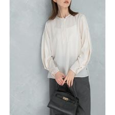 ピーチサテンデザインスリーブブラウス