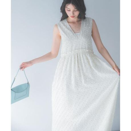 white ワンピース