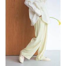 ストレートスラックス