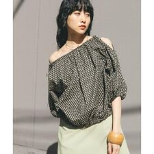 2WAYフラワープリントブラウス