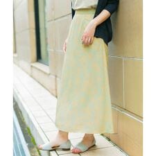 KBF+　フラワープリントセミフレアスカート∴