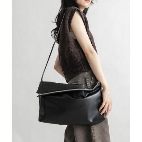 [^ԁFKBA4-2AA007]yfC[gɏd󂷂tbvV_[BAGzЖʂɃ}OlbgtAAVg[̃tbvfUCANZgɂȂBAGBV_[̓ghؚ̉2{dlɂ邱ƂŁAlȈۂɎdグ܂BVvȂƂfނLR[fBl[gɍAfC[Ɏg₷łBy2025 Spring^Summerzy25SSzA4TCY[\fފ肢ߓVRfށEfނɂ炸̐F̐Sz܂̂ŁACyщJV̂gp┒n̈ߕ𒅗p̍ۂɂ͏[ӂB̑舵Ɋւ܂ẮAiɕt̃AeV^OBd : 370gi摜́A̓p\RȂǂ̉{ɂAۂ̐FƈقȂČꍇ܂B\߂Bi̐F̖ڈ́AiP̂̉摜QƂBCɓo^̂߁Cɓo^íA}Cy[WɂČ݂̉i݌ɏ󋵂̊mF\łBXg̊Ǘɐ񂲗pB