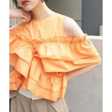 KBF(KBF)のマルチWAYクロスフリルブラウス