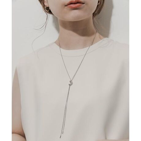 [^ԁFSM26-2PF028]y݌v̔1.9_˔j̐lCACez`[t𓮂ƂŃVGbg\ǂȃgbvXɂ킹₷VvfUClCVvȃR[f̃ANZgɂœKؚȃXl[N`F[ɂۂĂƂ~^̃^`[t킹{E^C̃lbNXB`[tXCh邱Ƃł̂ŁAD݂ŒfUCςĒpĂ܂BiȃfUCŁAR[fBl[gNɎdグĂACełBbLi͕ϐFĂ܂łB܂߂ȂŖh~ĂBAM[̎̒̕ቺĂȂǁAԂ邱Ƃ܂̂ŏ\ɂӂBANZT[͉₷̂łB戵ɂӂB̑舵Ɋւ܂ẮAiɕt̃AeV^OBi摜́A̓p\RȂǂ̉{ɂAۂ̐FƈقȂČꍇ܂B\߂Bi̐F̖ڈ́AiP̂̉摜QƂBB