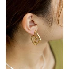 スメリー(SMELLY)のスパイラルメタルイヤリング