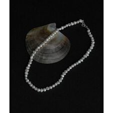 SMELLY so’　pearl hook necklace