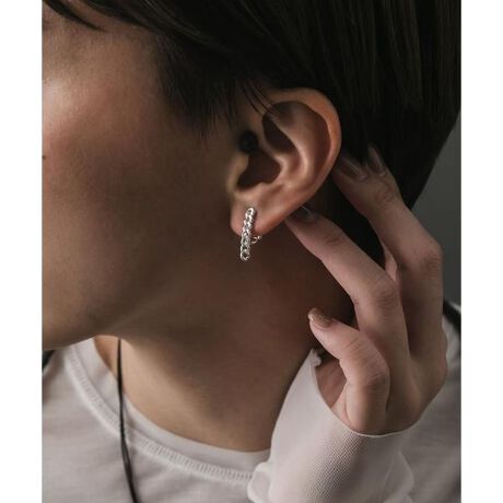 [^ԁFSMA3-2MF001]Ԃ`F[ꉺAVvȂۓIȃCOBEŃ`F[̒قȂAVg[fUCsIŎƍ̕tfUCłB肰Ȃhꓮ`F[͏_炩ۂ炵A`F[̗͋Ə炵𗼗BWPbgX^C⃂mg[R[fƂN[ȃX^CO͂̂ƁAXEFbgfjX^CȂǂ̃tȃR[fBl[gɂ݂܂BFႢ(GLD)̂pӂ܂SMA3-2MF002@asymmetry chain earring  ySMELLY so(X[ \[)zsoƂ̓AChґB ̃X^COɗnރfUCłȂAɌoB gɂ̂ɕqɂȂ̎ɁAiYĂRZvgƂāASMELLYaWG[CB ʂȃWG[āAґȋCɂȂ悤ɁB |WeBuȓ𑗂Ă悤ɂƊ肢߂āBVo[̏íAC̗AA玉AiɔϐF܂AVo[NXN[i[ł̌ɂP߂o܂BgɂȂȂ͖܂ɓAC̏ȂꏊŕۊǂĂBANZT[̓fP[gȑfނgpĂ邽߁AAՌ^ jĂ܂\܂̂ŏ\CtB܂A玉tĂƍ݂ϐF̌ƂȂ܂̂łgp̓Vo[NXA͏_炩złꂵĉB܂A݂CɂȂꍇ̓Vo[N[i[S[hR[eBOΉ̃N[i[gpB  ^EEEEEC͊OĂ܂悤肢v܂B TEi≷Ȃǂ̍ȏꏊA܂Ɋnł̂gṕAΏĚƂȂꍇ܂̂ŒpĉB  ]A݁AԂ݁AȂǂ̏Ǐ󂪏oꍇ́Aɒp߂ĂɂkBAM[ȂłA̒̈ɒpĂƋAM[ɎǏ󂪏o邱Ƃ܂̂łӂBǰƂȂ܂̂ŁAȊł̂gp͂TB܂Aߓx̏Ռ܂ƁAڒʂɉeт܂̂ŁA\ɂCĂgpBd(Ў) : 2gi摜́A̓p\RȂǂ̉{ɂAۂ̐FƈقȂČꍇ܂B\߂Bi̐F