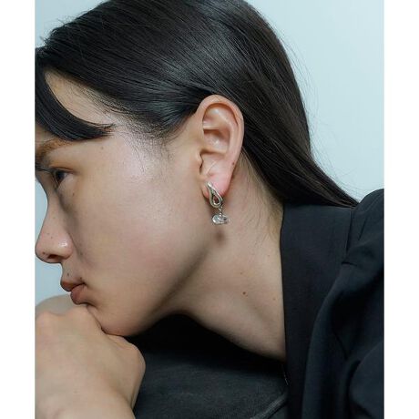 [^ԁFSM43-2LF007]y炷ĺ̖zVYN^̂悤ɘpȂ^CɃNX^{sAXBʂNX^̃bNXɃV[Y[ĥ镵͋CoBɍ킹ėhjAX́B ySMELLY so(X[ \[)zsoƂ̓AChґB ̃X^COɗnރfUCłȂAɌoB gɂ̂ɕqɂȂ̎ɁAiYĂRZvgƂāASMELLYaWG[CB ʂȃWG[āAґȋCɂȂ悤ɁB |WeBuȓ𑗂Ă悤ɂƊ肢߂āBy2024 Spring^Summerzy24SSzVo[̏íAC̗AA玉AiɔϐF܂AVo[NXN[i[ł̌ɂP߂o܂BgɂȂȂ͖܂ɓAC̏ȂꏊŕۊǂĂB   ANZT[̓fP[gȑfނgpĂ邽߁AAՌ^ jĂ܂\܂̂ŏ\CtB܂A玉tĂƍ݂ϐF̌ƂȂ܂̂łgp̓Vo[NXA͏_炩złꂵĉB܂A݂CɂȂꍇ̓Vo[N[i[S[hR[eBOΉ̃N[i[gpB  ^EEEEEC͊OĂ܂悤肢v܂B TEi≷Ȃǂ̍ȏꏊA܂Ɋnł̂gṕAΏĚƂȂꍇ܂̂ŒpĉB  ]A݁AԂ݁AȂǂ̏Ǐ󂪏oꍇ́Aɒp߂ĂɂkBAM[ȂłA̒̈ɒpĂƋAM[ɎǏ󂪏o邱Ƃ܂̂łӂBp[VR΂gpi͔MƏՌɎア܂BǰƂȂ܂̂ŁAȊł̂gp͂TB܂Aߓx̏Ռ܂ƁAڒʂɉeт܂̂ŁA\ɂCĂgpBd(Ў) : 2.5gi摜́A̓p\RȂǂ̉{ɂAۂ̐FƈقȂČꍇ܂B\߂B