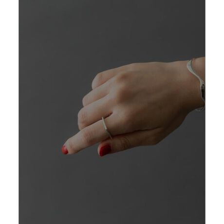 [^ԁFSM43-2KF008]yXNGA^̗VѐSz̊̂tbgȃXNGAVGbĝ郊OB@ȃbNXƗVѐŜ`DoX1_BCgȕtSnƃVvOƂ̃C[hȂȂ܂BFႢ(GOLD)̂pӂ܂SM43-2KF009 square thin ring ySMELLY so(X[ \[)zsoƂ̓AChґB ̃X^COɗnރfUCłȂAɌoB gɂ̂ɕqɂȂ̎ɁAiYĂRZvgƂāASMELLYaWG[CB ʂȃWG[āAґȋCɂȂ悤ɁB |WeBuȓ𑗂Ă悤ɂƊ肢߂āBy2024 Spring^Summerzy24SSzVo[̏íAC̗AA玉AiɔϐF܂AVo[NXN[i[ł̌ɂP߂o܂BgɂȂȂ͖܂ɓAC̏ȂꏊŕۊǂĂB   ANZT[̓fP[gȑfނgpĂ邽߁AAՌ^ jĂ܂\܂̂ŏ\CtB܂A玉tĂƍ݂ϐF̌ƂȂ܂̂łgp̓Vo[NXA͏_炩złꂵĉB܂A݂CɂȂꍇ̓Vo[N[i[S[hR[eBOΉ̃N[i[gpB  ^EEEEEC͊OĂ܂悤肢v܂B TEi≷Ȃǂ̍ȏꏊA܂Ɋnł̂gṕAΏĚƂȂꍇ܂̂ŒpĉB  ]A݁AԂ݁AȂǂ̏Ǐ󂪏oꍇ́Aɒp߂ĂɂkBAM[ȂłA̒̈ɒpĂƋAM[ɎǏ󂪏o邱Ƃ܂̂łӂBp[VR΂gpi͔MƏՌɎア܂BǰƂȂ܂̂ŁAȊł̂gp͂TB܂Aߓx̏Ռ܂ƁAڒʂɉeт܂̂ŁA\ɂCĂgpBd : 2.5gi摜́A̓p\RȂǂ̉{ɂAۂ̐FƈقȂČꍇ܂B\߂Bi̐F̖ڈ́AiP̂̉摜QƂB